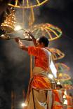 ganga-arti-in-varanasi3